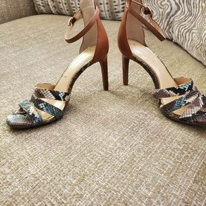 Jessica Simpson heels